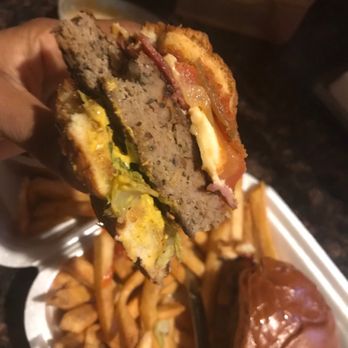 Doughboy’s Chicago - DOFRIESEN Turkey Burger Supreme - American Near Me - Chicago, Illinois
