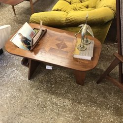 Vintage Vault - For your magazine collection