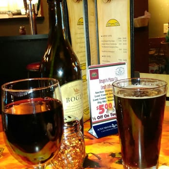 Vino's Pizza - Pizza Near Me - Carson City, Nevada
