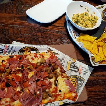 Johnny J's Pub & Grille - Sports Bars Near Me - Strongsville, Ohio