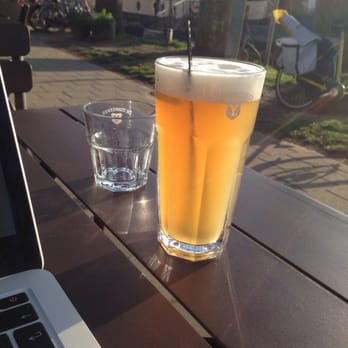 De Ysbreeker - White beer with lemon! - Cafes Near Me - Amsterdam, New Hampshire