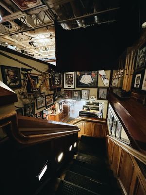 Legends Restaurant & Sports Bar by null