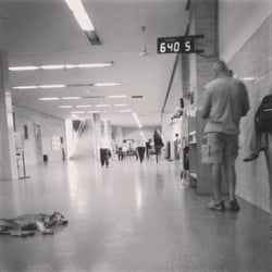 Tribunales Provinciales - Espera para legalizaciones por la tarde.