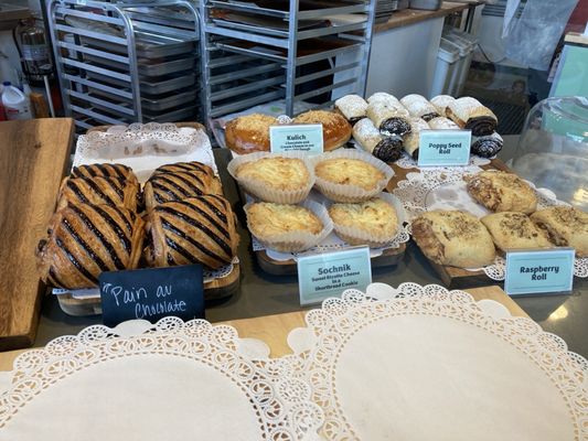 Pinoyshki Bakery, Cafe & Bar by null