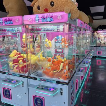 Clawzania - Dragonite and Charmander plushies. Surprisingly easy grabs. - Arcades Near Me - Mesa, Arizona Clawzania - Dragonite and Charmander plushies. Surprisingly easy grabs. - Arcades Near Me - Mesa, Arizona