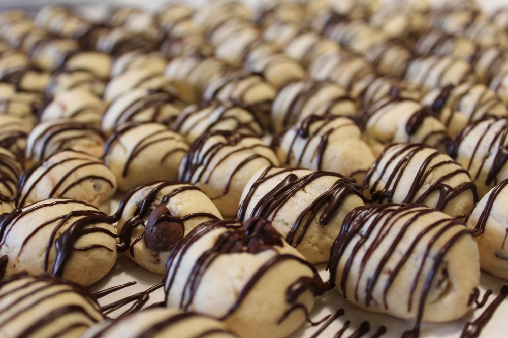 Biscotti by the Bunch Logo