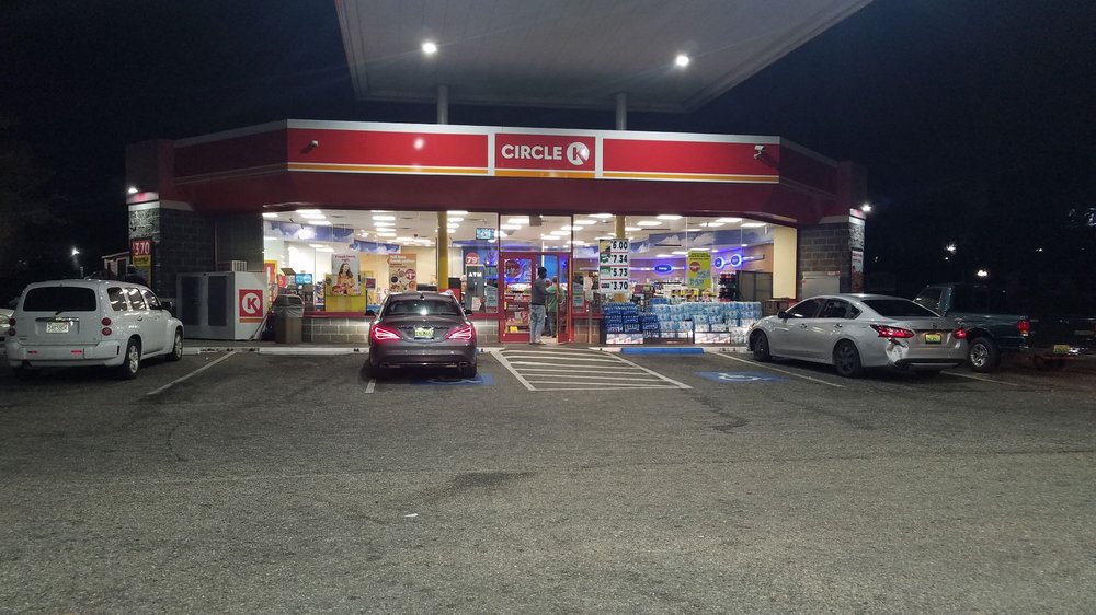 PIGGLY WIGGLY Updated August 2024 911 N Waukesha St, Bonifay