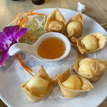 La Miette La Mai - Delicious and crispy on the outside, creamy on the inside crab Rangoon. - Thai Near Me - Northborough, Massachusetts La Miette La Mai - Delicious and crispy on the outside, creamy on the inside crab Rangoon. - Thai Near Me - Northborough, Massachusetts
