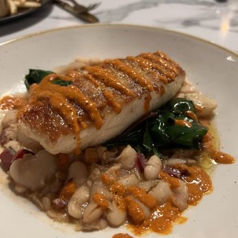 Tavern On Main - New American Near Me - Springfield, Oregon