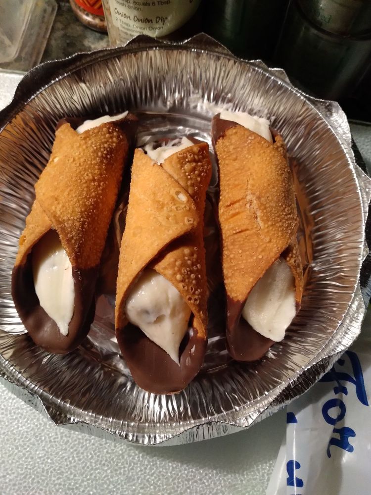 G&J Pizzeria and Bakery Logo