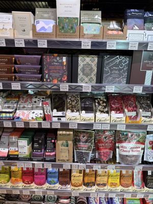 Martha's Vineyard Fine Wine & Gourmet Grocery by null