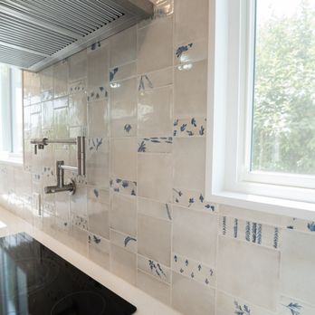 Signature Kitchen & Bath - Take a look at this unique kitchen backsplash - Kitchen & Bath Near Me - St. Peters, Missouri Signature Kitchen & Bath - Take a look at this unique kitchen backsplash - Kitchen & Bath Near Me - St. Peters, Missouri