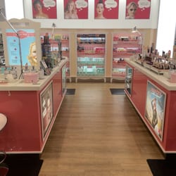 Benefit Cosmetics BrowBar
