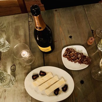 Violet - Dessert cheese and champagne - New American Near Me - Seattle, Washington
