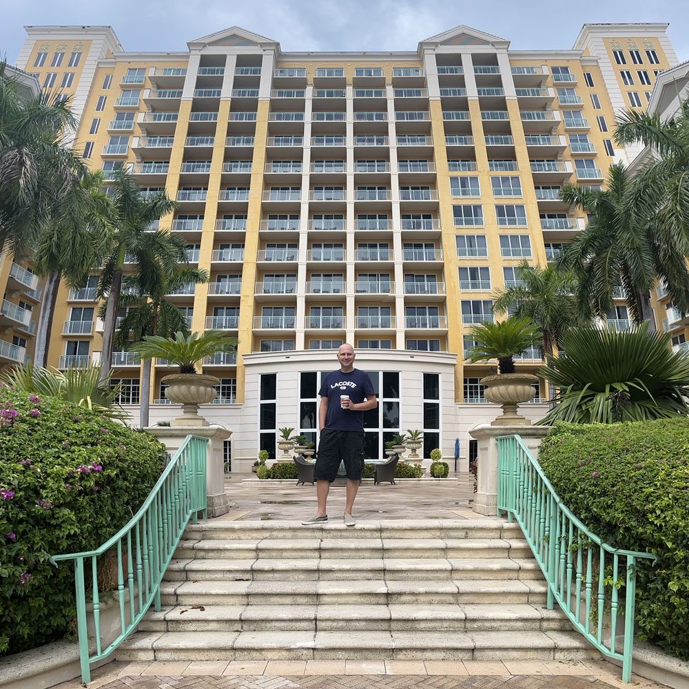 The Ritz-Carlton Key Biscayne, Miami - Back of Ritz - Hotels Near Me - Key Biscayne, Florida The Ritz-Carlton Key Biscayne, Miami - Back of Ritz - Hotels Near Me - Key Biscayne, Florida