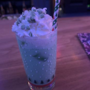 360 Rooftop Bar - Mint Chip Grasshopper - Lounges Near Me - St. Louis, Missouri