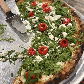 Genna Pizza - Manhattan pizza without prosciutto - Pizza Near Me - Melbourne, Florida