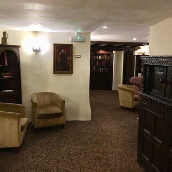 Boringdon Hall Hotel - Passage to the "secret bar" - Hotels Near Me - Plympton, PLY
