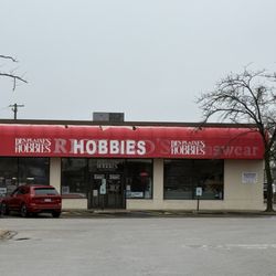 Des Plaines Hobbies - Storefront