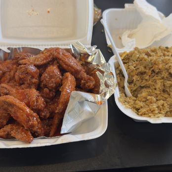 Keith's Seafood - Hot honey wings, with fried rice - Seafood Near Me - Chalmette, Louisiana