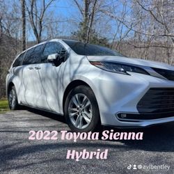 Greater AVL Transportation - 2022 Toyota Sienna Hybrid, seats 6. Driven by Kyle