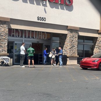 Smith's - Solicitors blocking the doorway - Grocery Near Me - Las Vegas, Nevada Smith's - Solicitors blocking the doorway - Grocery Near Me - Las Vegas, Nevada