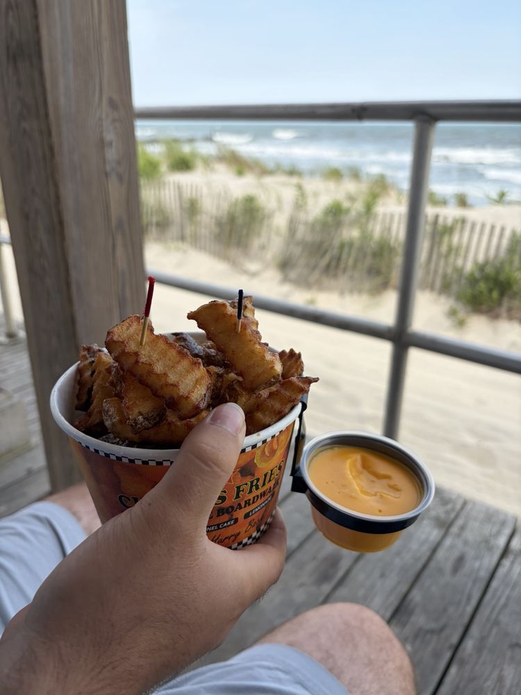Curly Fries Logo