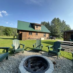 Rock Garden Rentals - Burke back / firepit