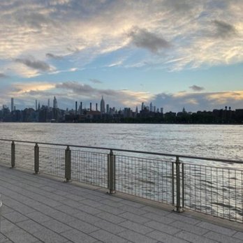 Domino Park - Parks Near Me - Brooklyn, New York