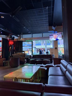 Straits Restaurant by null