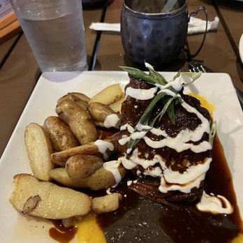 Cincinnati Lager House - Short ribs - New American Near Me - Cincinnati, Ohio