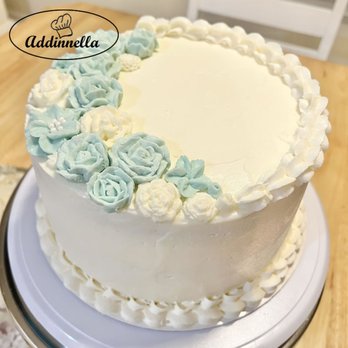 Addinnella Baked Goods - 8 inch, 3 layer Vanilla Cake with vanilla buttercream and buttercream roses - Bakeries Near Me - Bluffton, South Carolina
