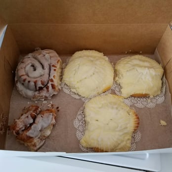 Lighthouse Bakery - Cheese danish and cinnamon rolls - Coffee & Tea Near Me - Dauphin Island, Alabama Lighthouse Bakery - Cheese danish and cinnamon rolls - Coffee & Tea Near Me - Dauphin Island, Alabama