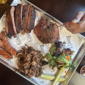 Brody's Restaurant - Smokehouse Platter - Barbeque Near Me - Sacramento, California