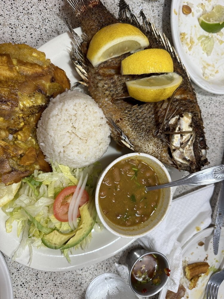 Mi Recuerdo Colombian & Mexican Restaurant