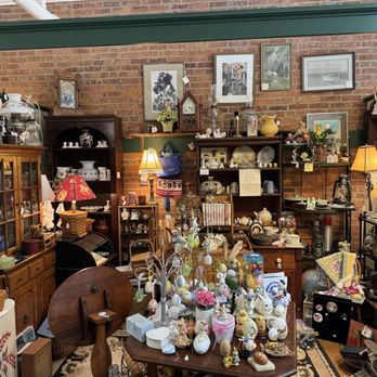 Mansfield’s Antiques Gallery - Antiques Near Me - Mansfield, Ohio Mansfield’s Antiques Gallery - Antiques Near Me - Mansfield, Ohio