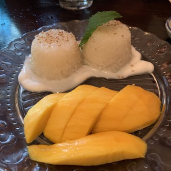 Rim Tanon - Sticky rice with mango - Thai Near Me - Houston, Texas Rim Tanon - Sticky rice with mango - Thai Near Me - Houston, Texas