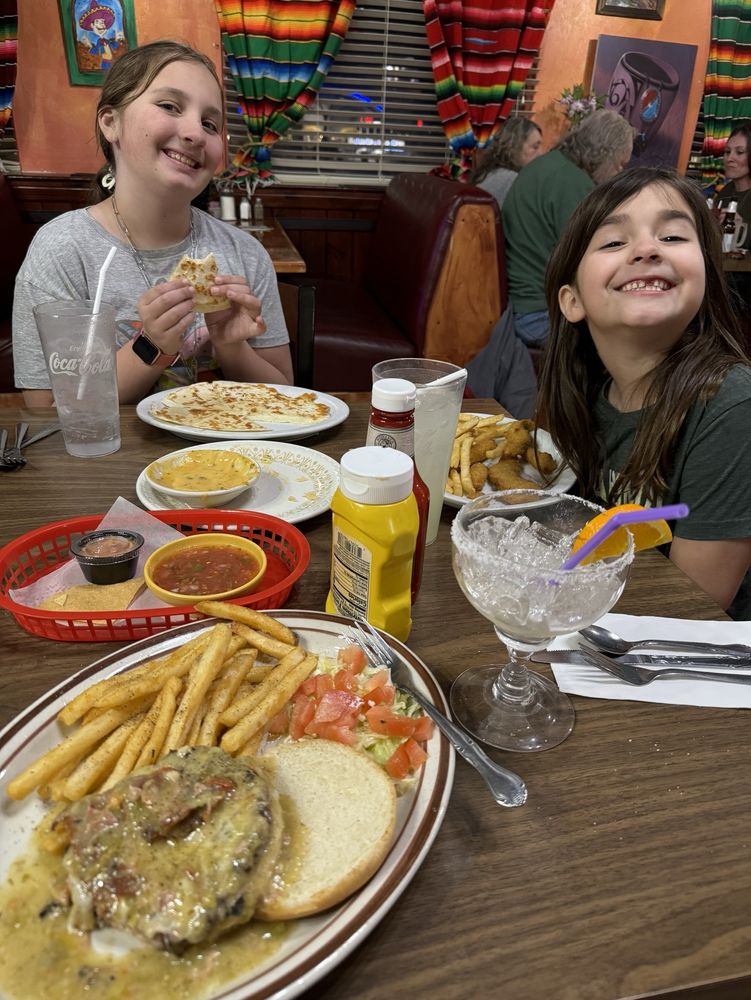 Casa Lemus Restaurant — Mexican restaurant in Raton