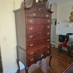 The Friday Barn Consignment Shop