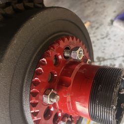 Alpha Automotive Center - Loos lug nuts