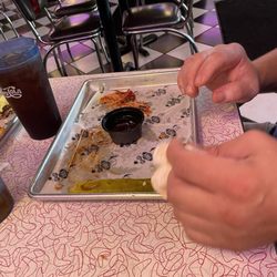 Empty challenge plate