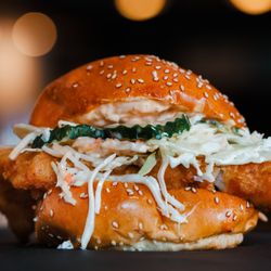Chomp Kitchen & Drinks - Pub Fish Sandwich