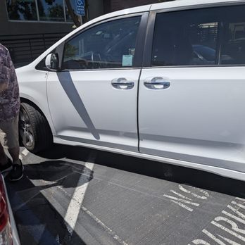 Friendly Limo & Shuttle Service - Airport Shuttles Near Me - Sacramento, California Friendly Limo & Shuttle Service - Airport Shuttles Near Me - Sacramento, California