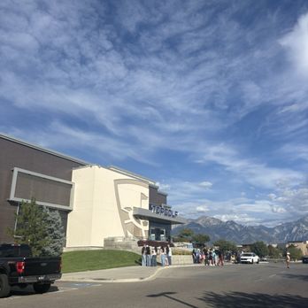 Topgolf - Sports Bars Near Me - Midvale, Utah