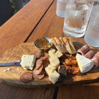 VASO - Charcuterie board - Cocktail Bars Near Me - Dublin, Ohio VASO - Charcuterie board - Cocktail Bars Near Me - Dublin, Ohio