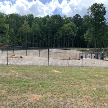 Knight Farm Community Park - Huge dog park fenced in. - Parks Near Me - Pittsboro, North Carolina Knight Farm Community Park - Huge dog park fenced in. - Parks Near Me - Pittsboro, North Carolina