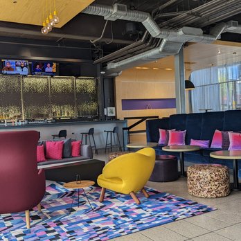Aloft by Marriott Tempe - Bar - Hotels Near Me - Tempe, Arizona Aloft by Marriott Tempe - Bar - Hotels Near Me - Tempe, Arizona
