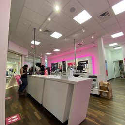 T-Mobile - Mobile Phones Near Me - Boise, Idaho