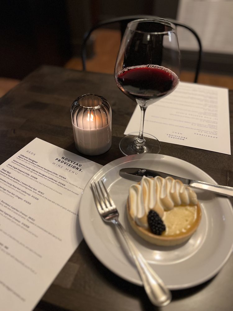 Nouveau Provisions Logo