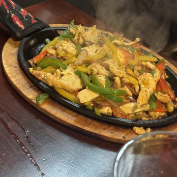 Sabroso! Mexican Grill - Chicken fajitas - Mexican Near Me - Chicago, Illinois